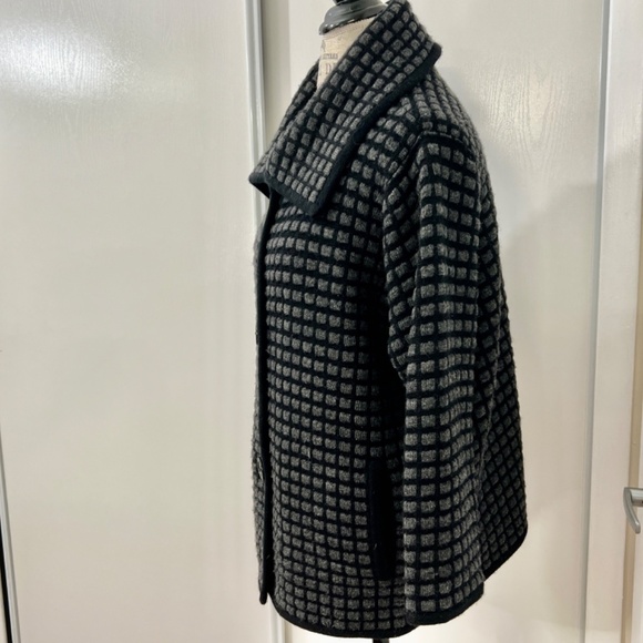 VINTAGE JONES NEW YORK 100% Merino Wool Cardigan Black/Grey Waffle Knit Size 1X - Picture 3 of 5